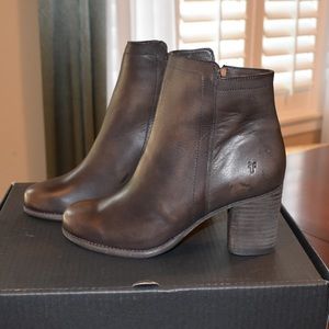 frye addie boot